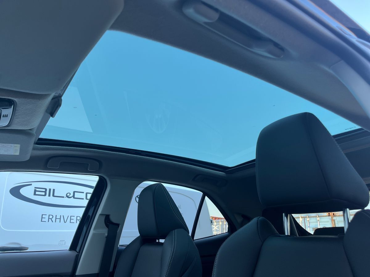 Sort Toyota Yaris Cross fra 2023