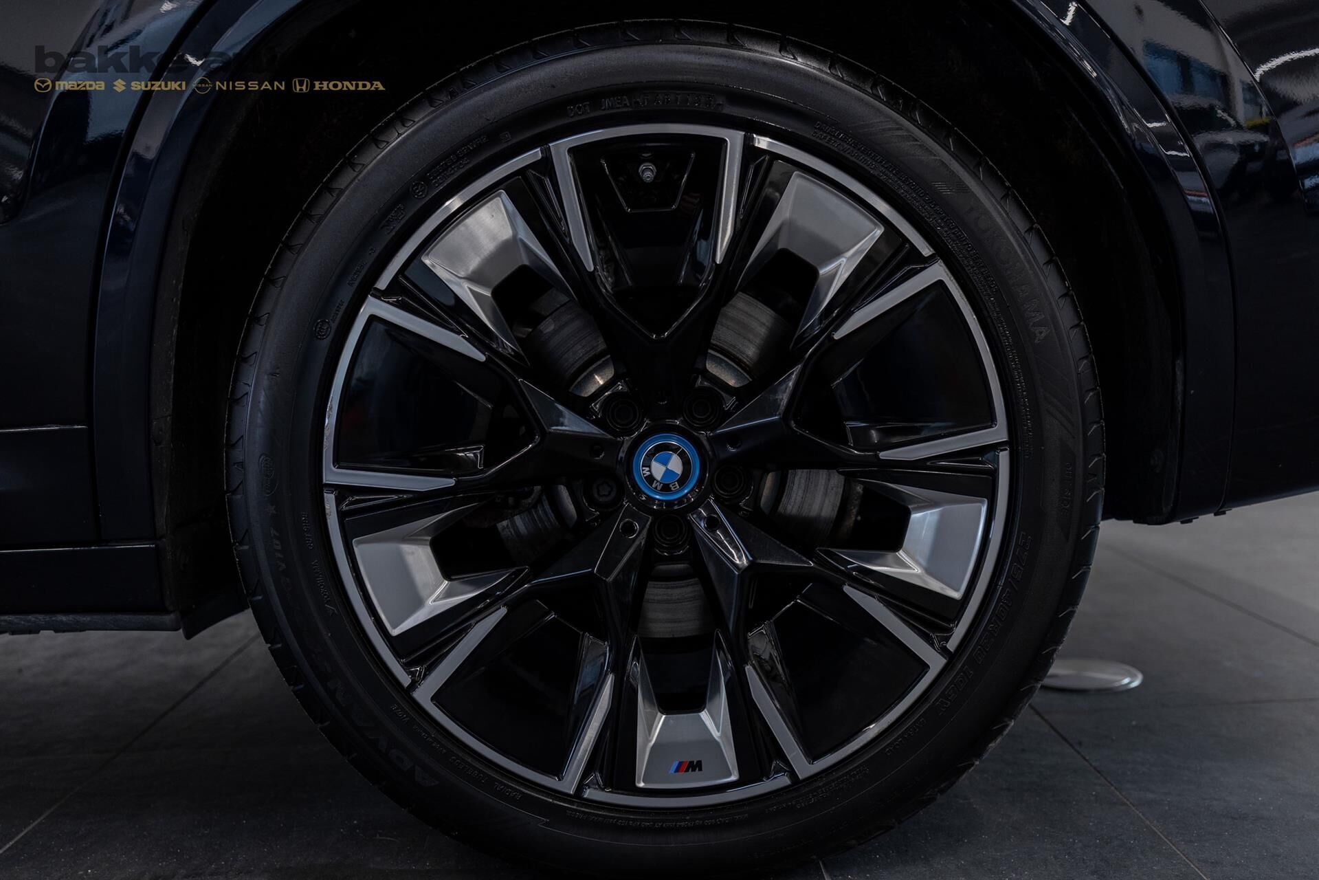 Hvid BMW iX3 fra 2023