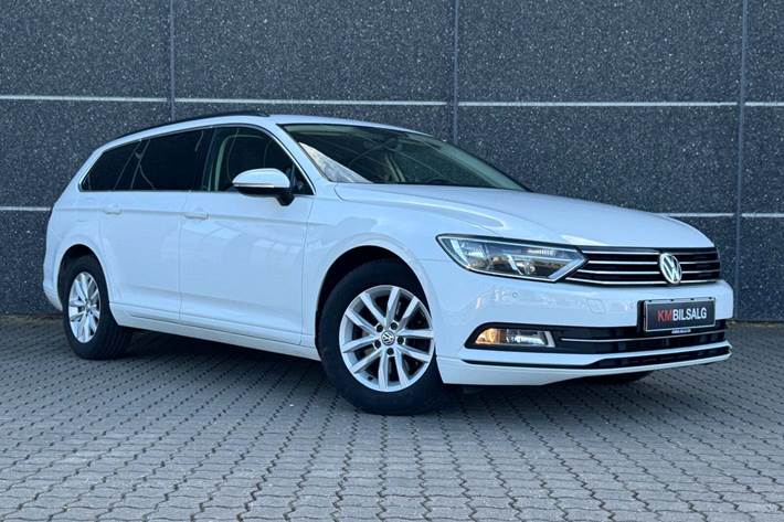 Hvid VW Passat fra 2017