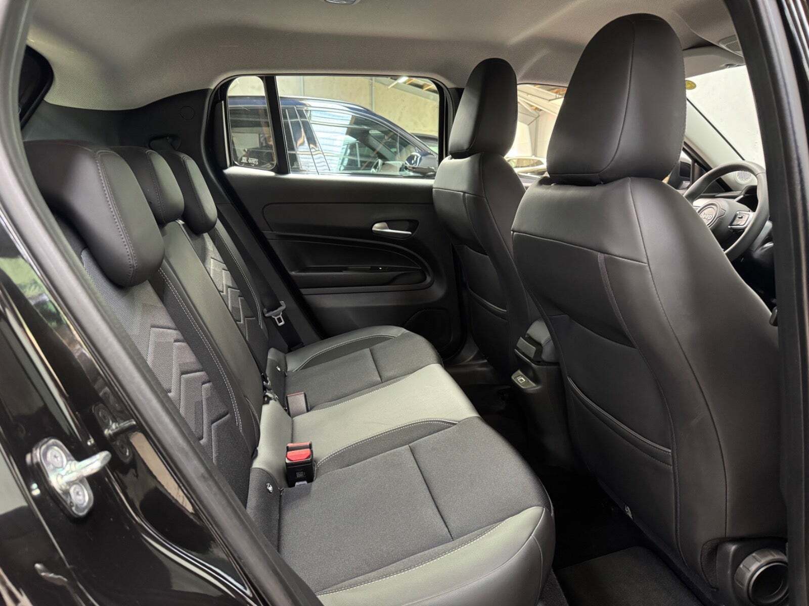 undefined Jeep Avenger fra 2024