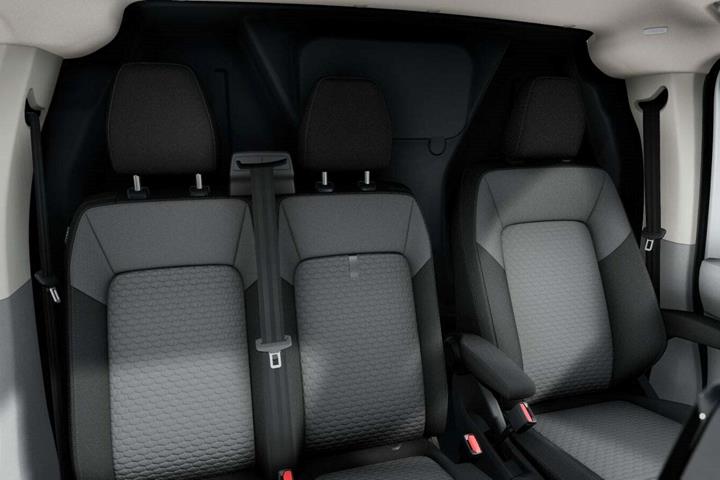 Hvid VW Transporter fra 2025