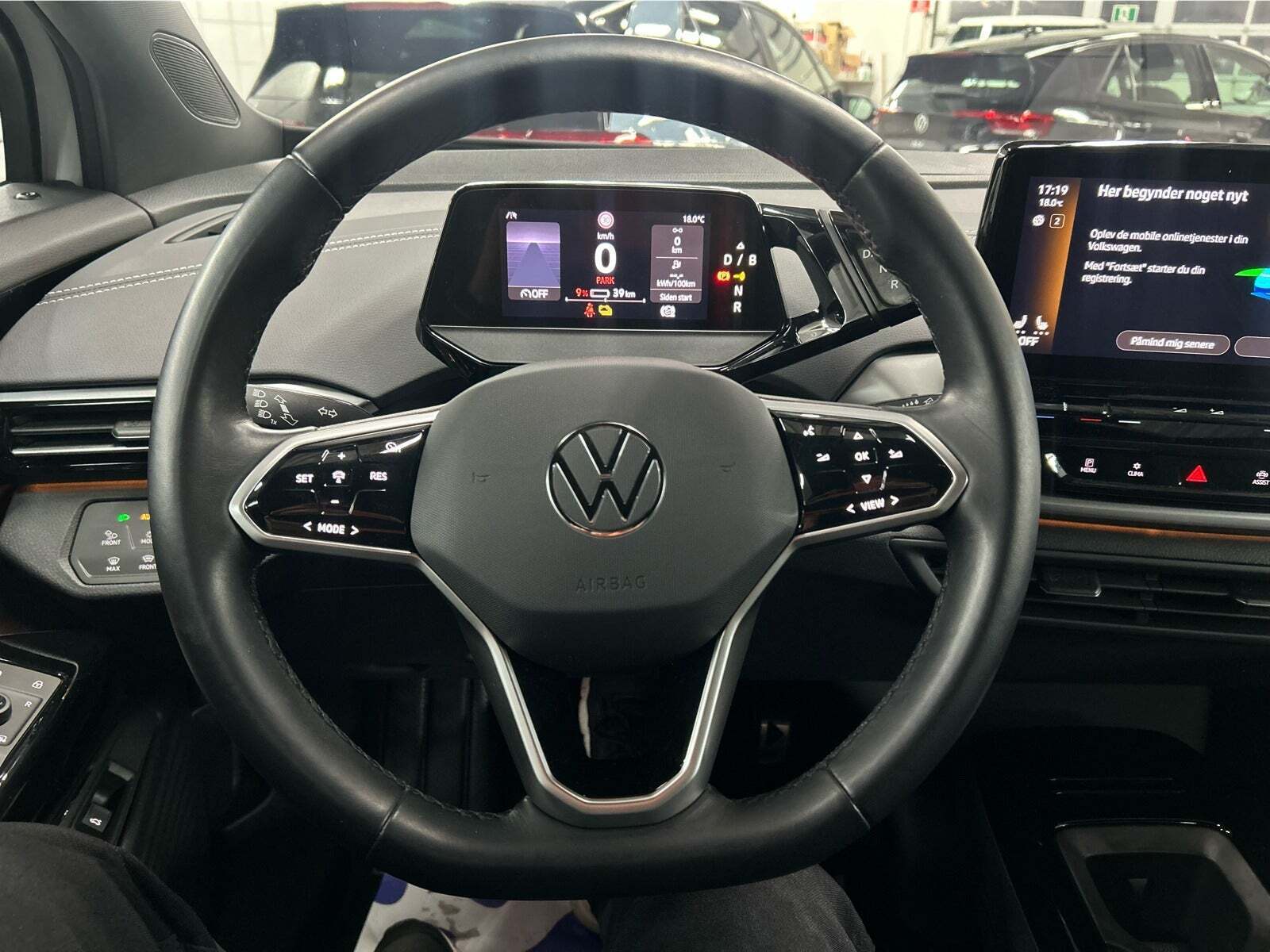 Hvid VW ID.4 fra 2023