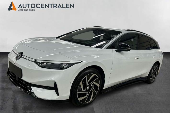 Hvid VW ID.7 fra 2025 set udefra