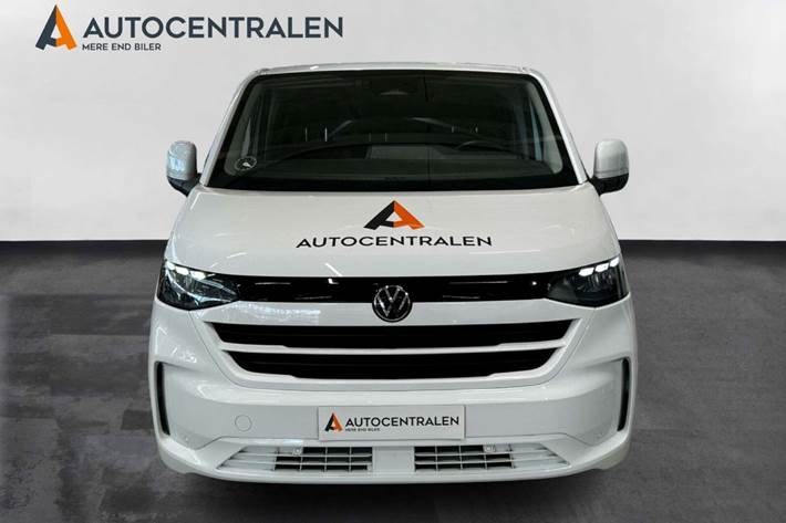 Hvid VW Transporter fra 2025