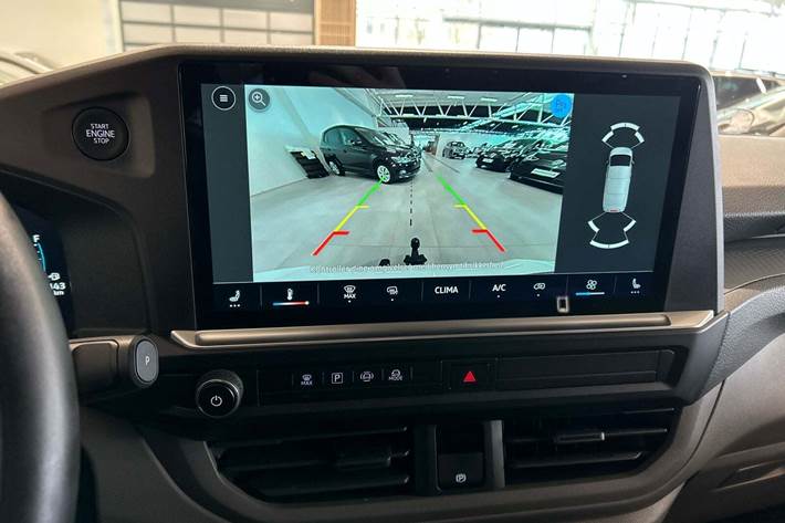 Hvid VW Transporter fra 2025