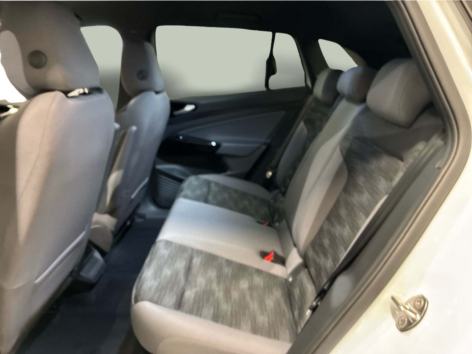 Hvid VW ID.4 fra 2024