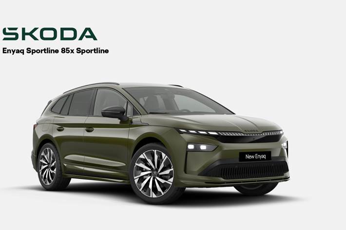 Grøn Skoda Enyaq fra 2026 set udefra