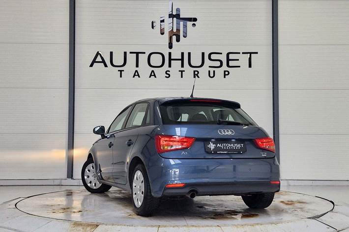 Blå Audi A1 fra 2016