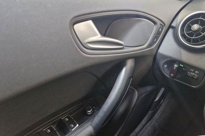 Blå Audi A1 fra 2016