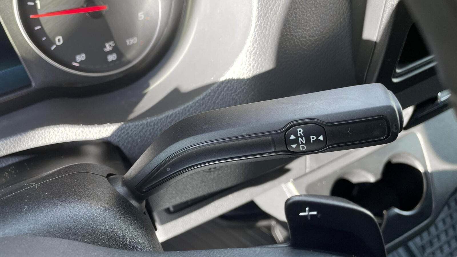 Hvid Mercedes Sprinter 317 fra 2023