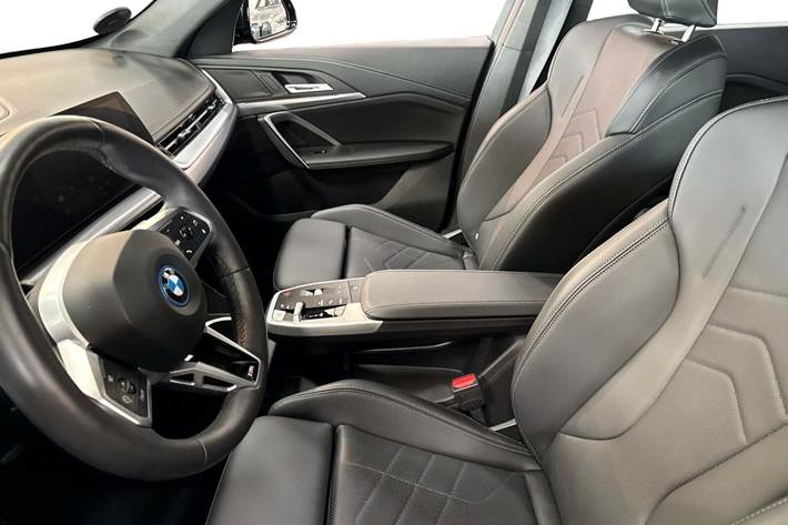 Sort BMW iX1 fra 2024