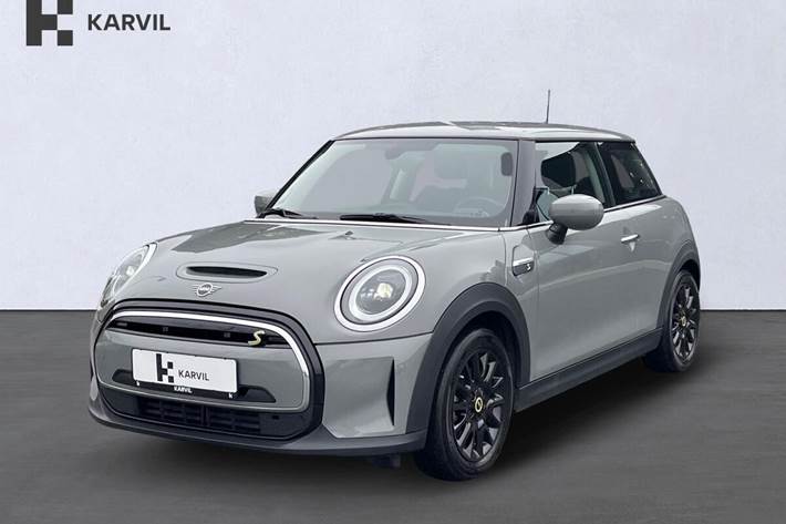 Grå Mini Cooper SE fra 2021 set udefra