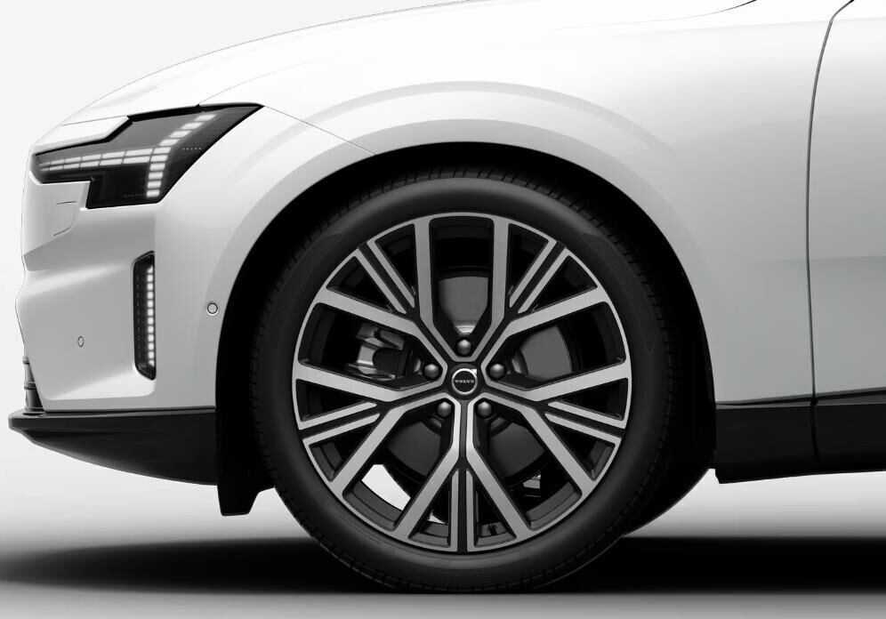 Hvid Volvo ES90 fra 2026