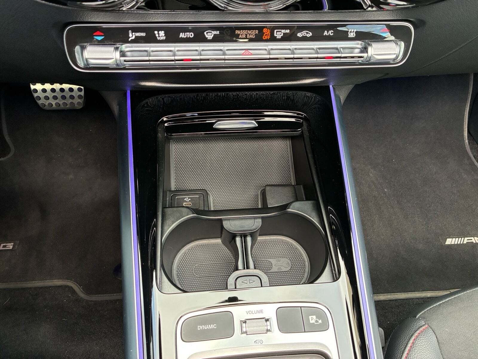 Grå Mercedes EQA250+ fra 2024