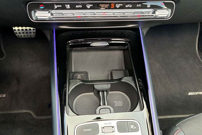 Grå Mercedes EQA250+ fra 2024