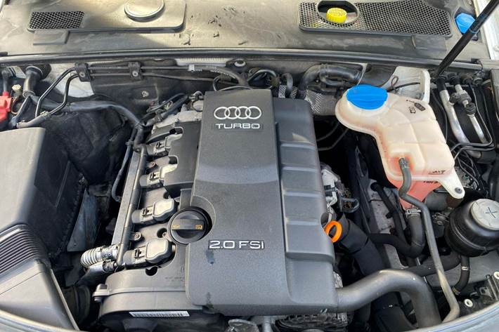 Hvid Audi A6 fra 2011