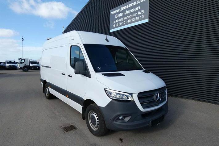 Hvid Mercedes Sprinter 316 fra 2020