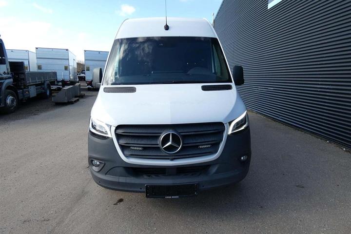 Hvid Mercedes Sprinter 316 fra 2020