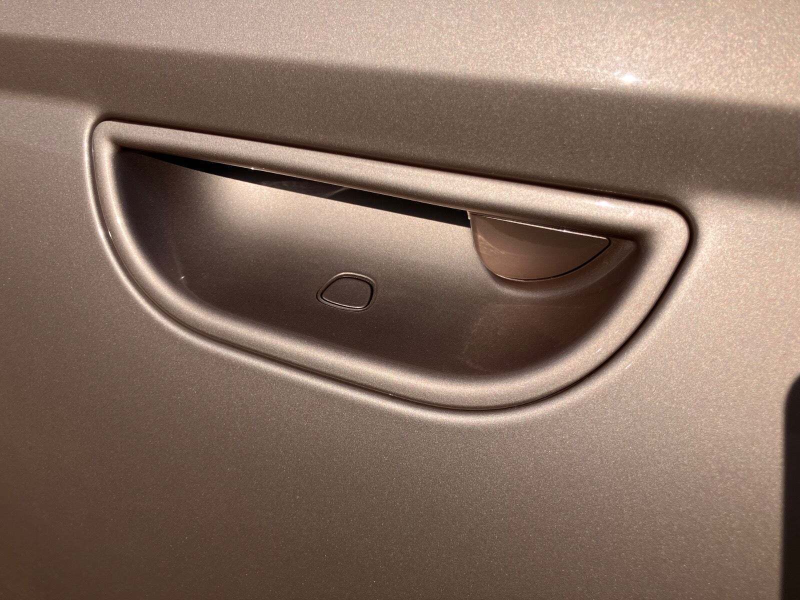 Pink Fiat 500e fra 2023