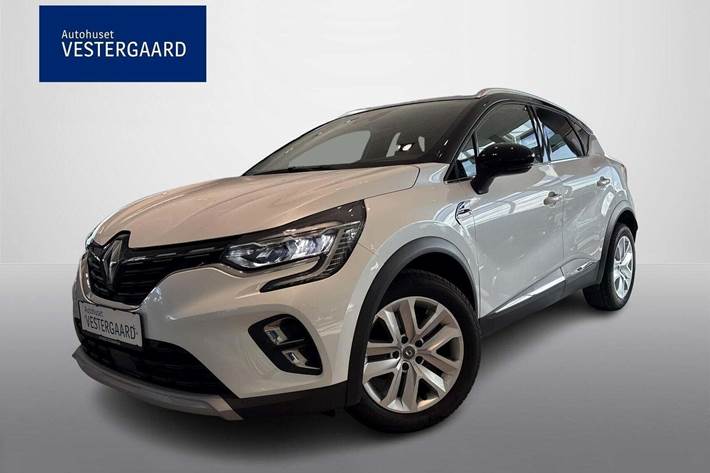 Hvid Renault Captur fra 2021 set udefra