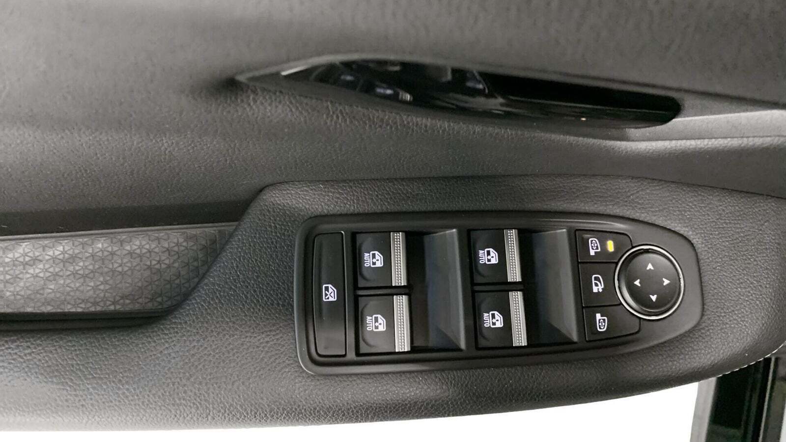 Grå Renault Megane E-Tech fra 2023