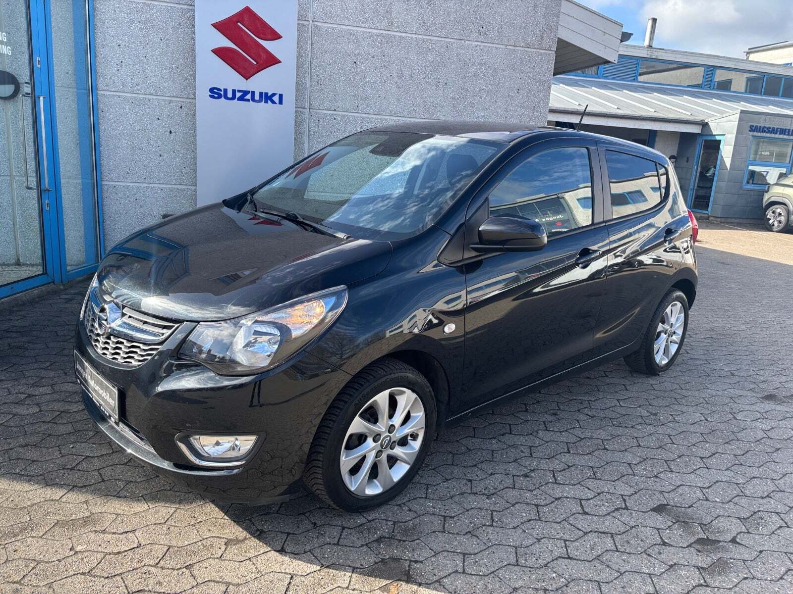 Sort Opel Karl fra 2016