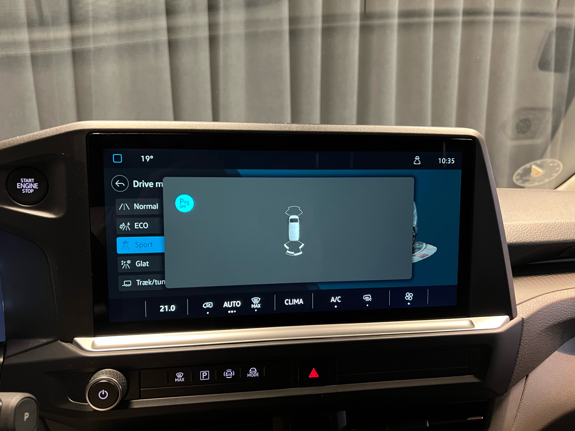 Hvid VW e-Transporter fra 2025