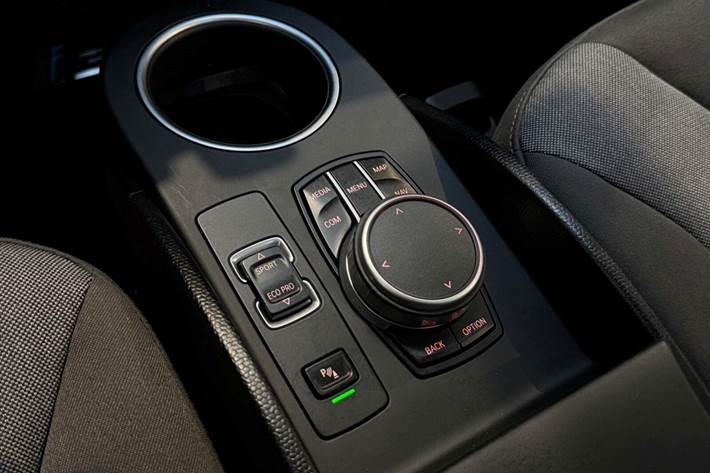 Blå BMW i3s fra 2021