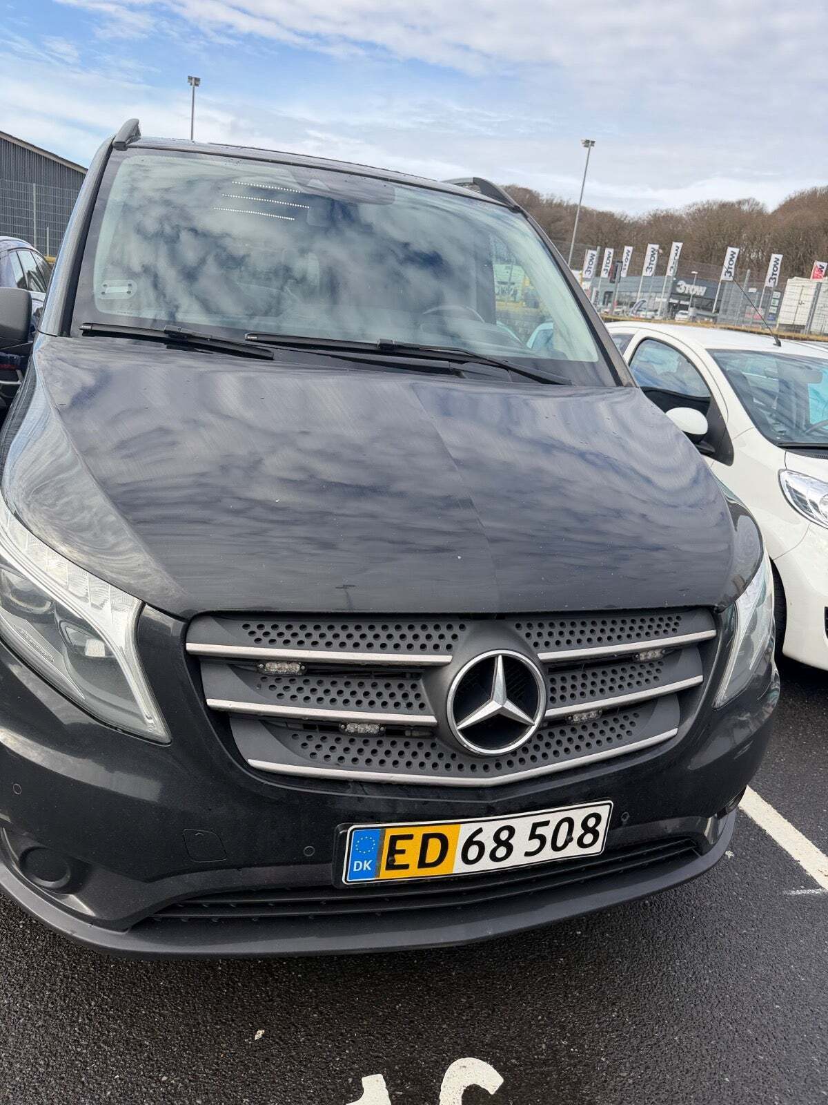Sort Mercedes Vito 119 fra 2017