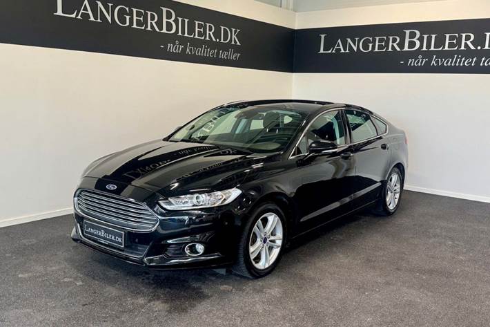 Sort Ford Mondeo fra 2018