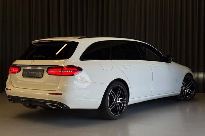 Hvid Mercedes E220 d fra 2016