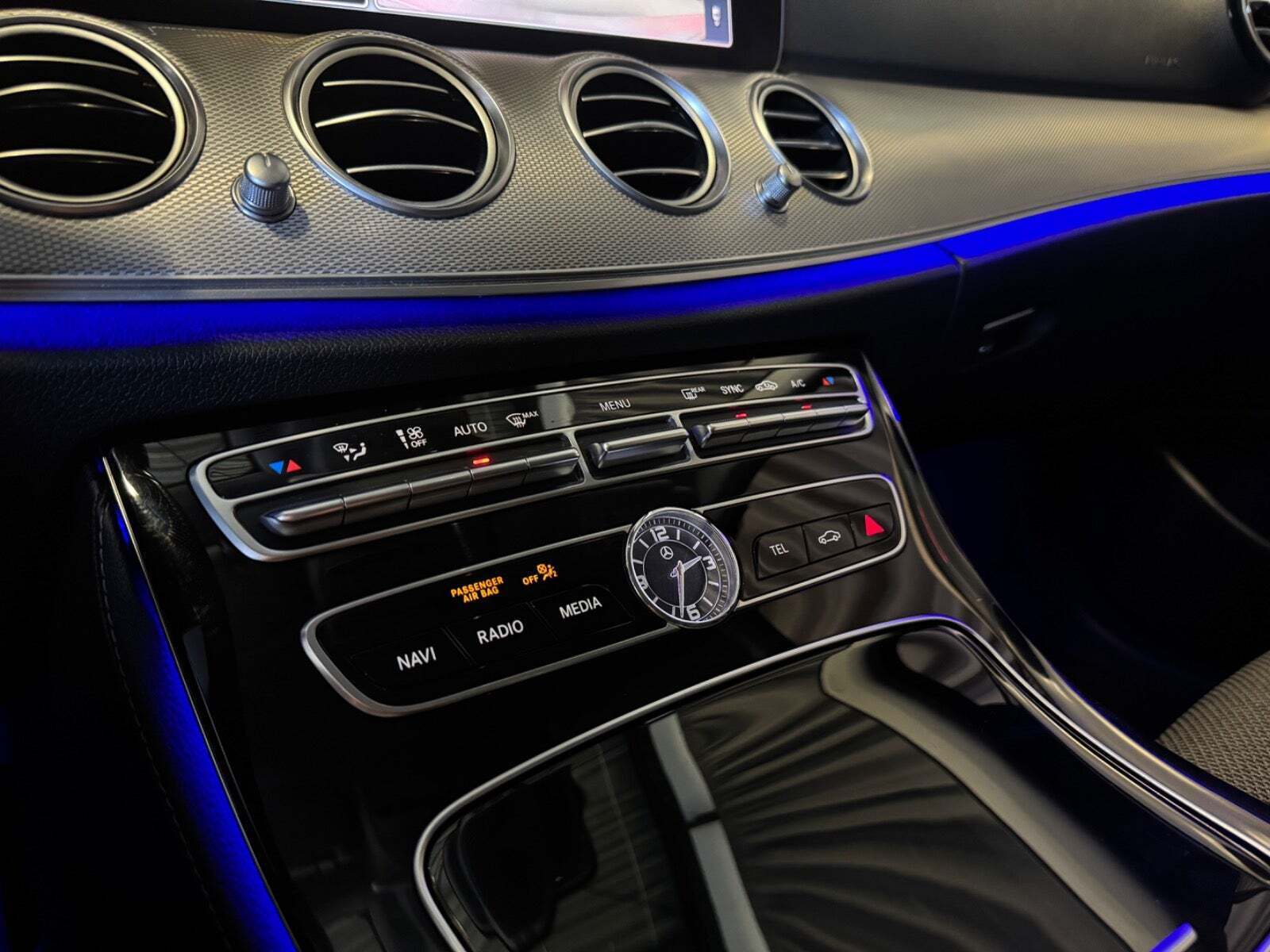 Hvid Mercedes E220 d fra 2016