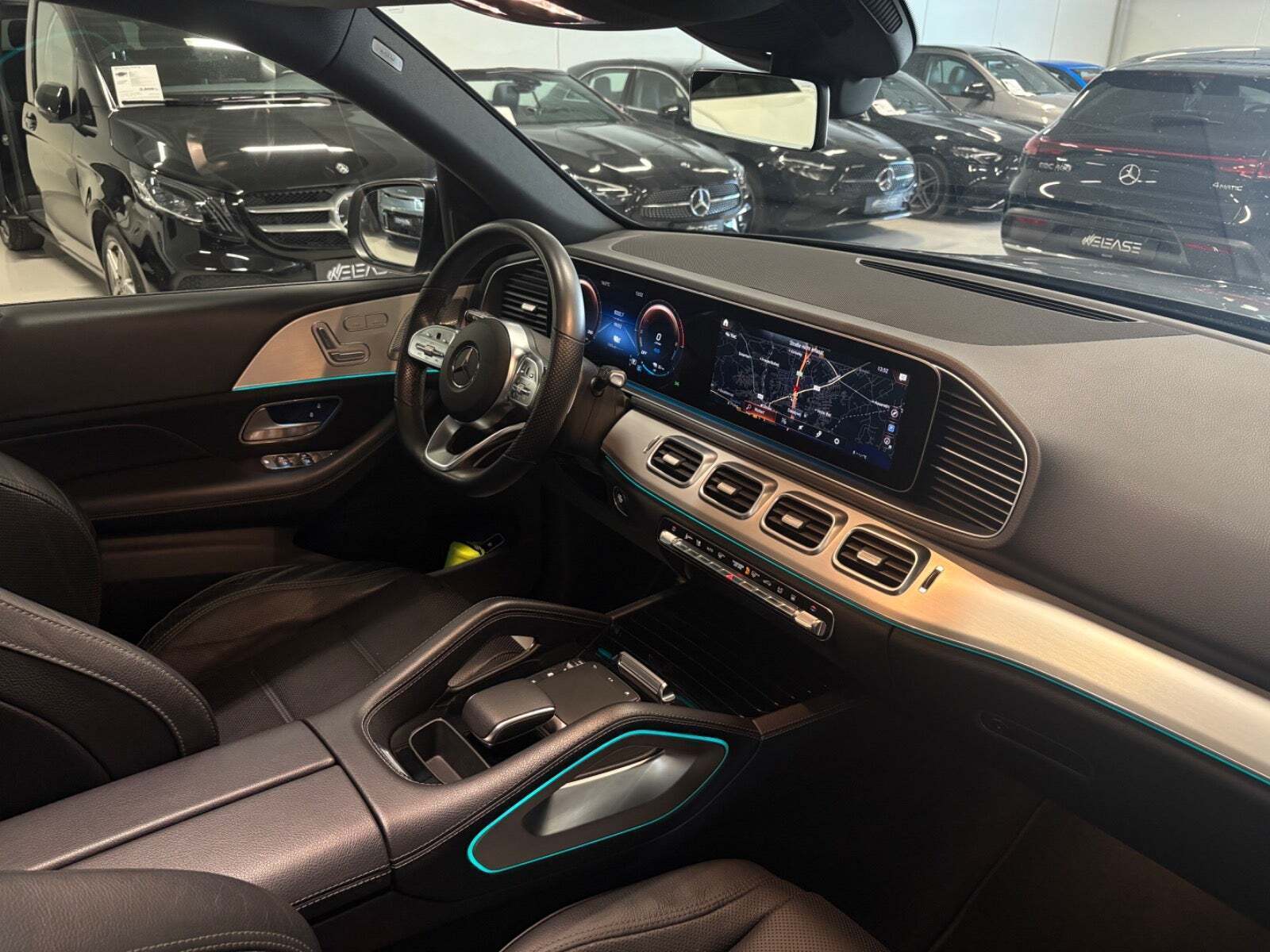 Grå Mercedes GLE350 de fra 2023