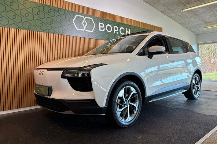 Hvid Aiways U5 fra 2022 set udefra