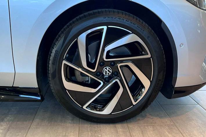 Sølv VW ID.7 fra 2026