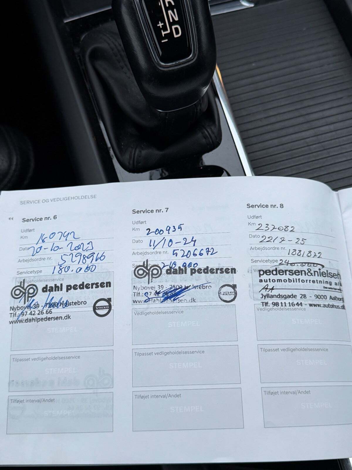 Sort Volvo V60 CC fra 2020