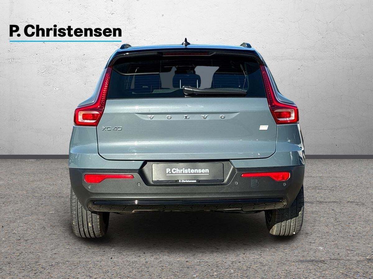 Volvo XC40 P6 ReCharge Core