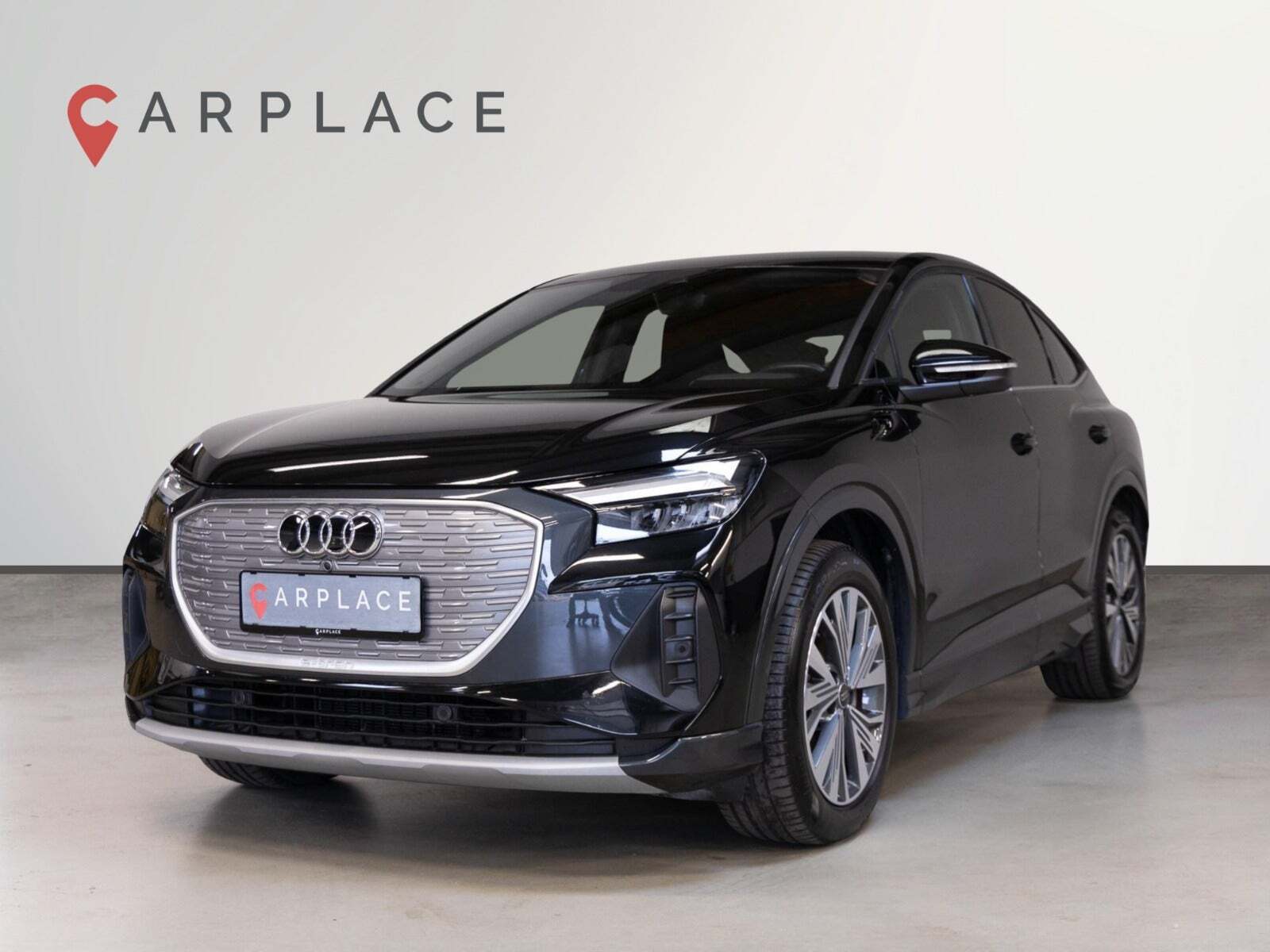 Sort Audi Q4 e-tron fra 2024