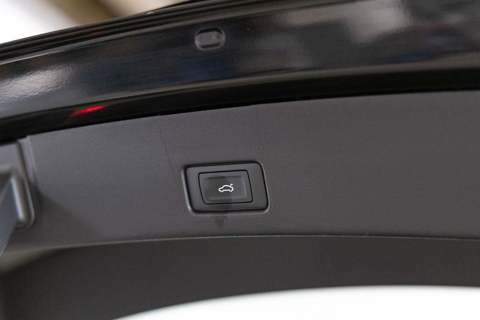 Sort Audi Q4 e-tron fra 2024