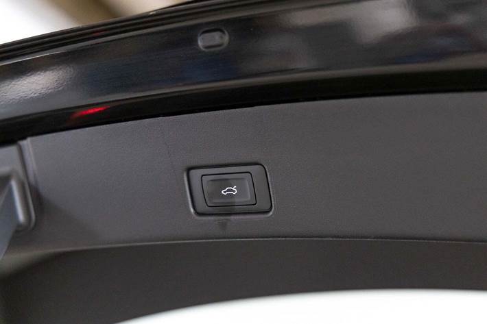 Sort Audi Q4 e-tron fra 2024