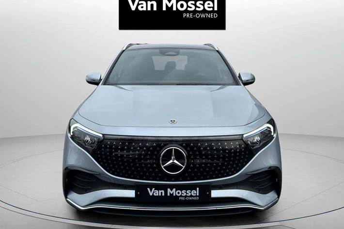 Sølv Mercedes EQA300 fra 2025