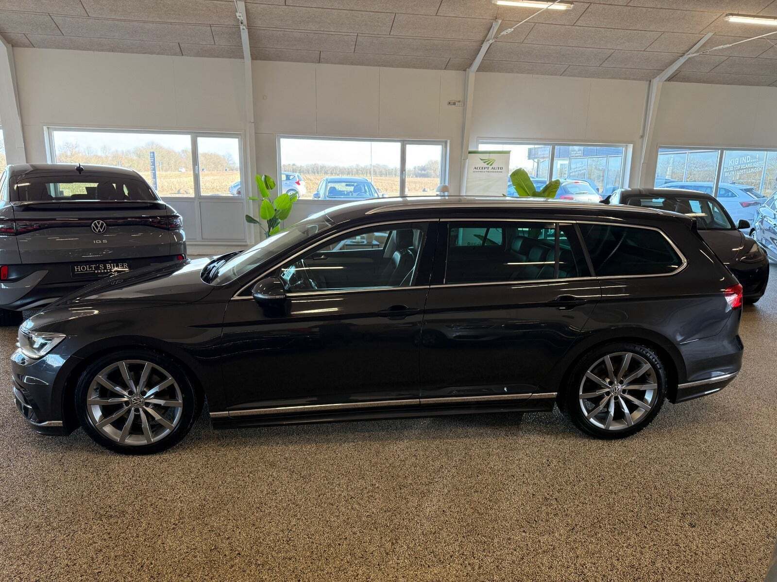 VW Passat 2,0 TSi 220 R-line Variant DSG