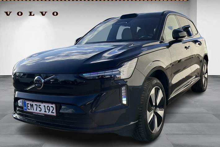 Sort Volvo EX90 fra 2025 set udefra