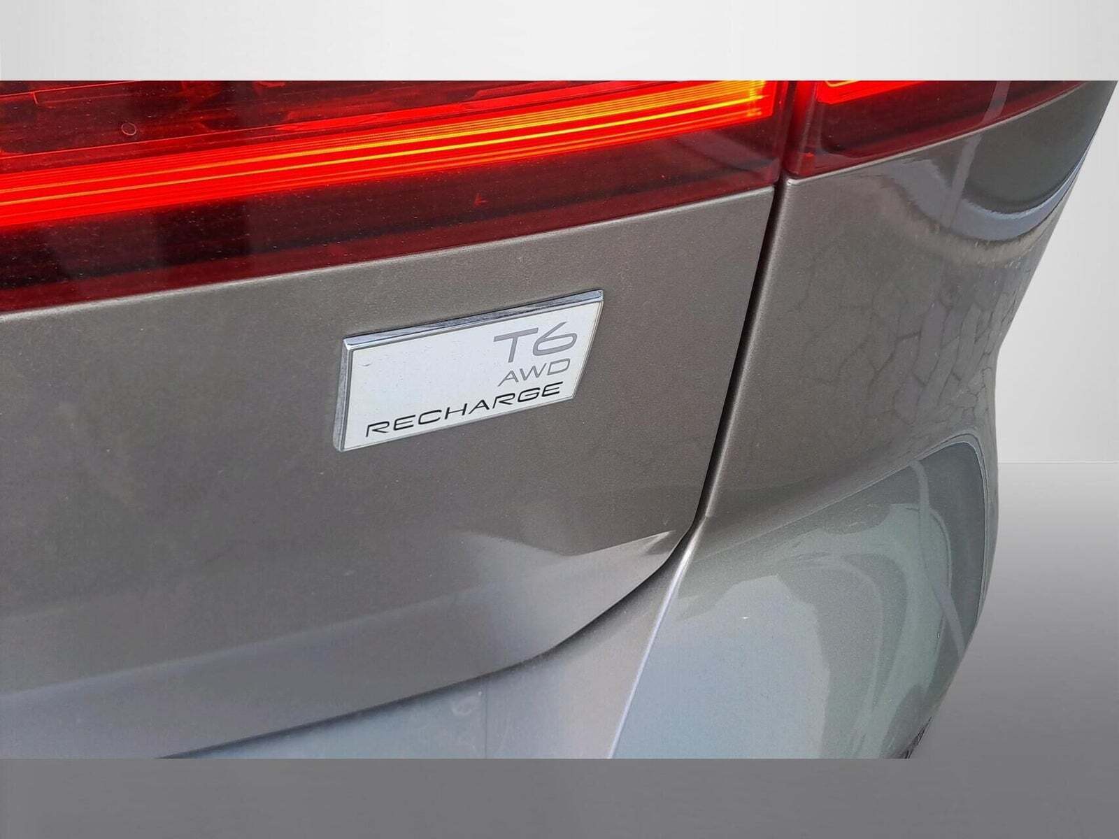 Beige Volvo V60 fra 2021