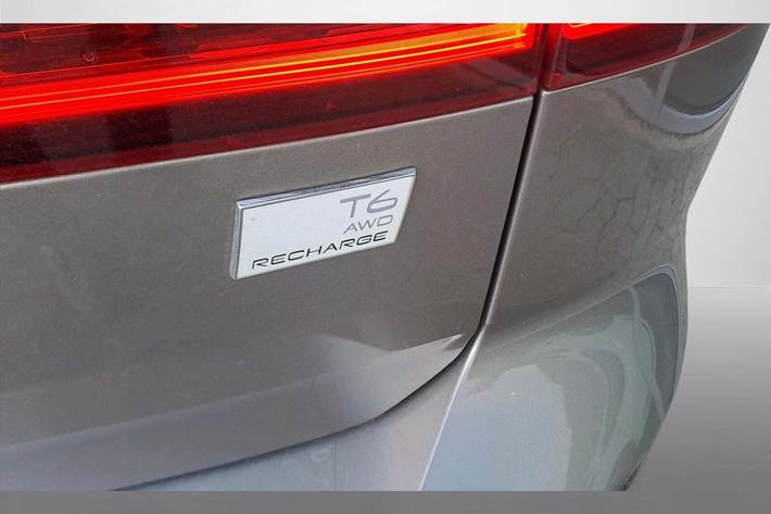 Beige Volvo V60 fra 2021