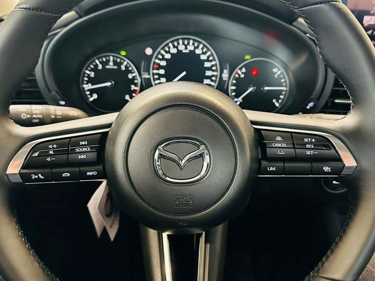 Mazda 3 2,0 e-SkyActiv-X 186 Exclusive-Line