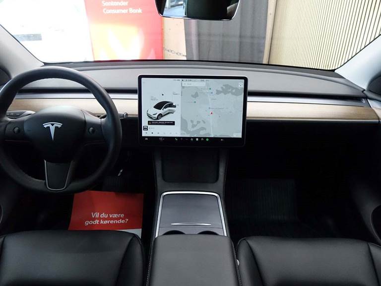Tesla Model Y Long Range AWD