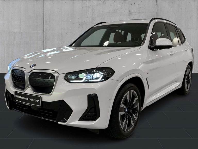 BMW iX3 Charged M-Sport
