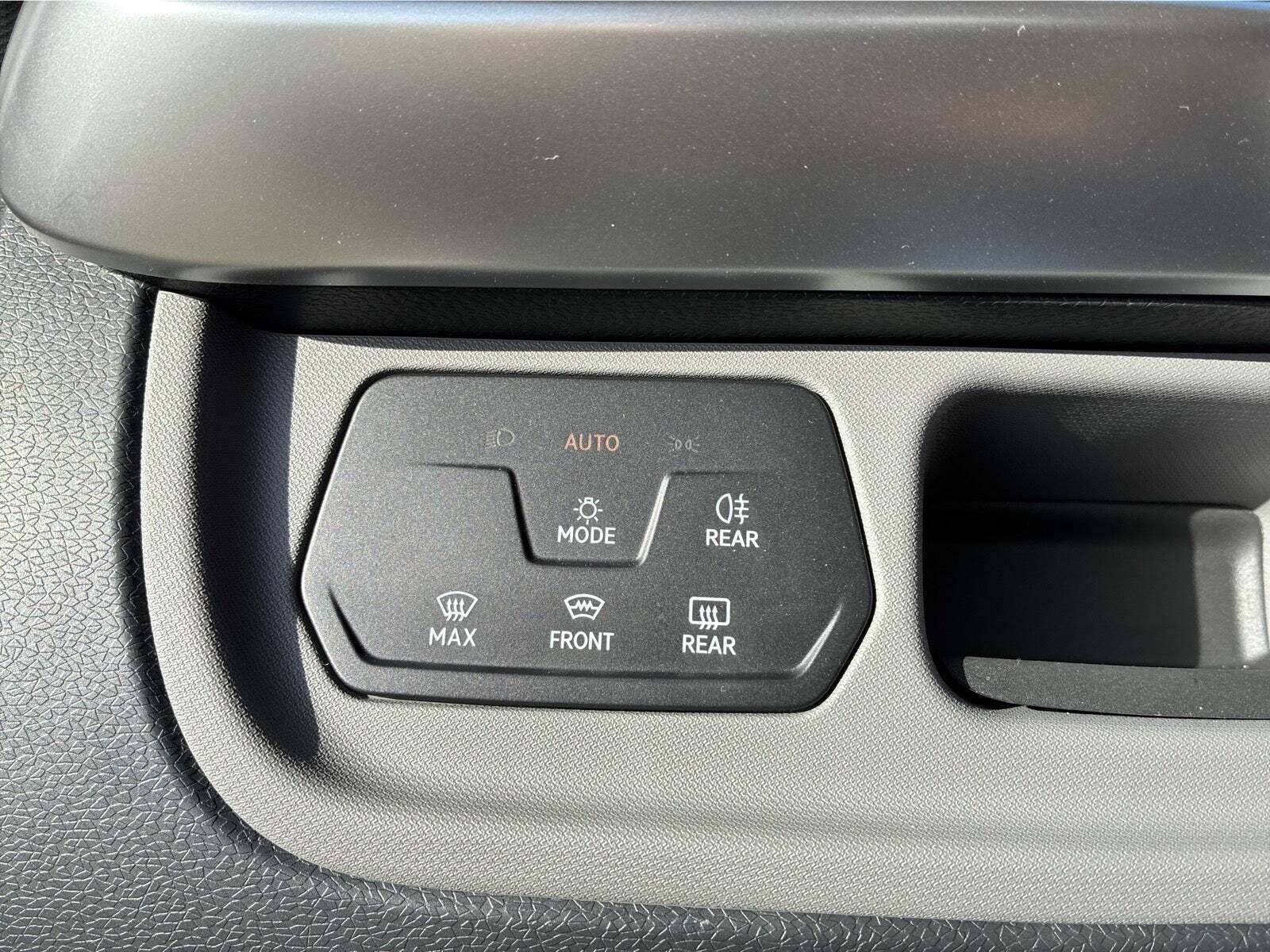 Grå VW ID.Buzz fra 2026