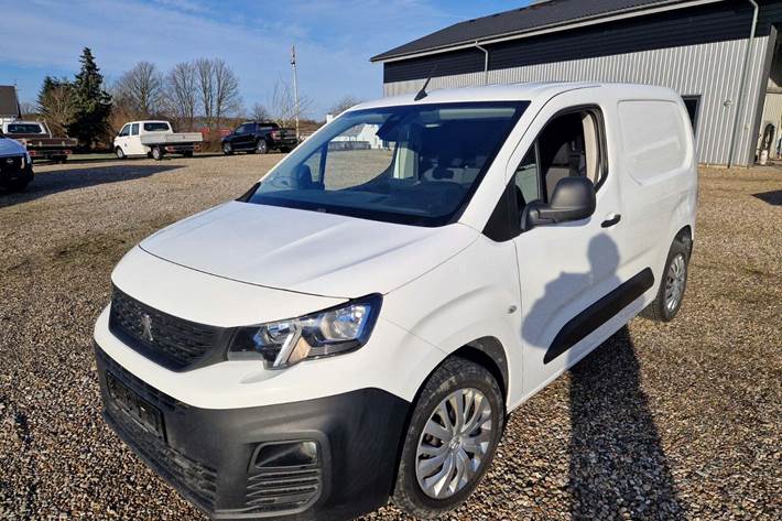 undefined Peugeot Partner fra 2020 set udefra